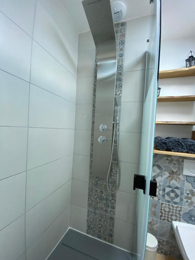 Au Mas Retz De Jade Bed & Breakfast Chauve ภายนอก รูปภาพ