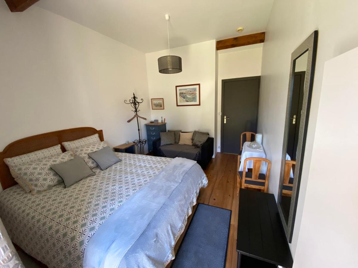 Au Mas Retz De Jade Bed & Breakfast Chauve ภายนอก รูปภาพ