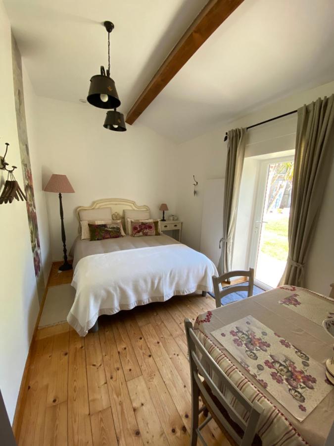 Au Mas Retz De Jade Bed & Breakfast Chauve ภายนอก รูปภาพ