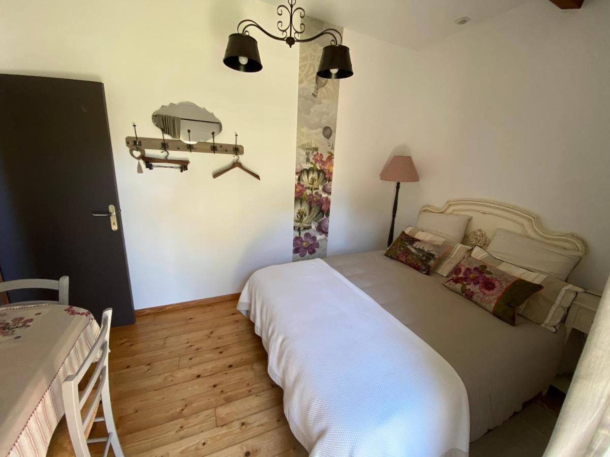 Au Mas Retz De Jade Bed & Breakfast Chauve ภายนอก รูปภาพ